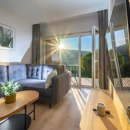 Silver Mountain Aparts *